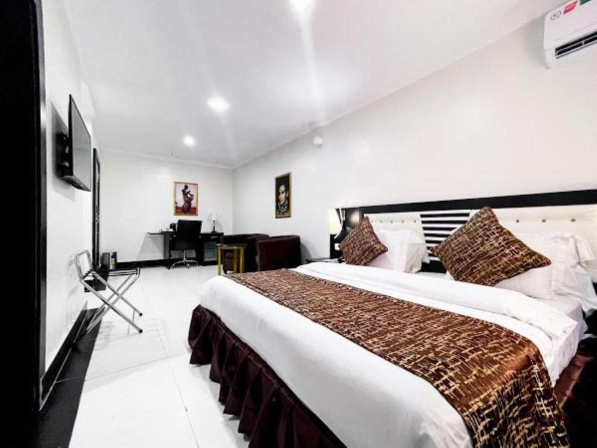 Pasadena Suites Lekki Eksteriør bilde