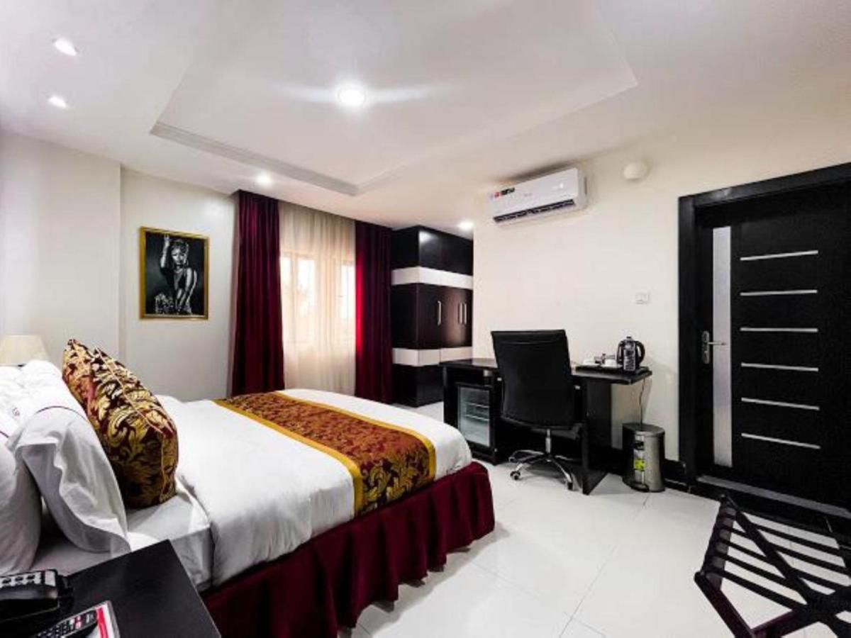 Pasadena Suites Lekki Eksteriør bilde