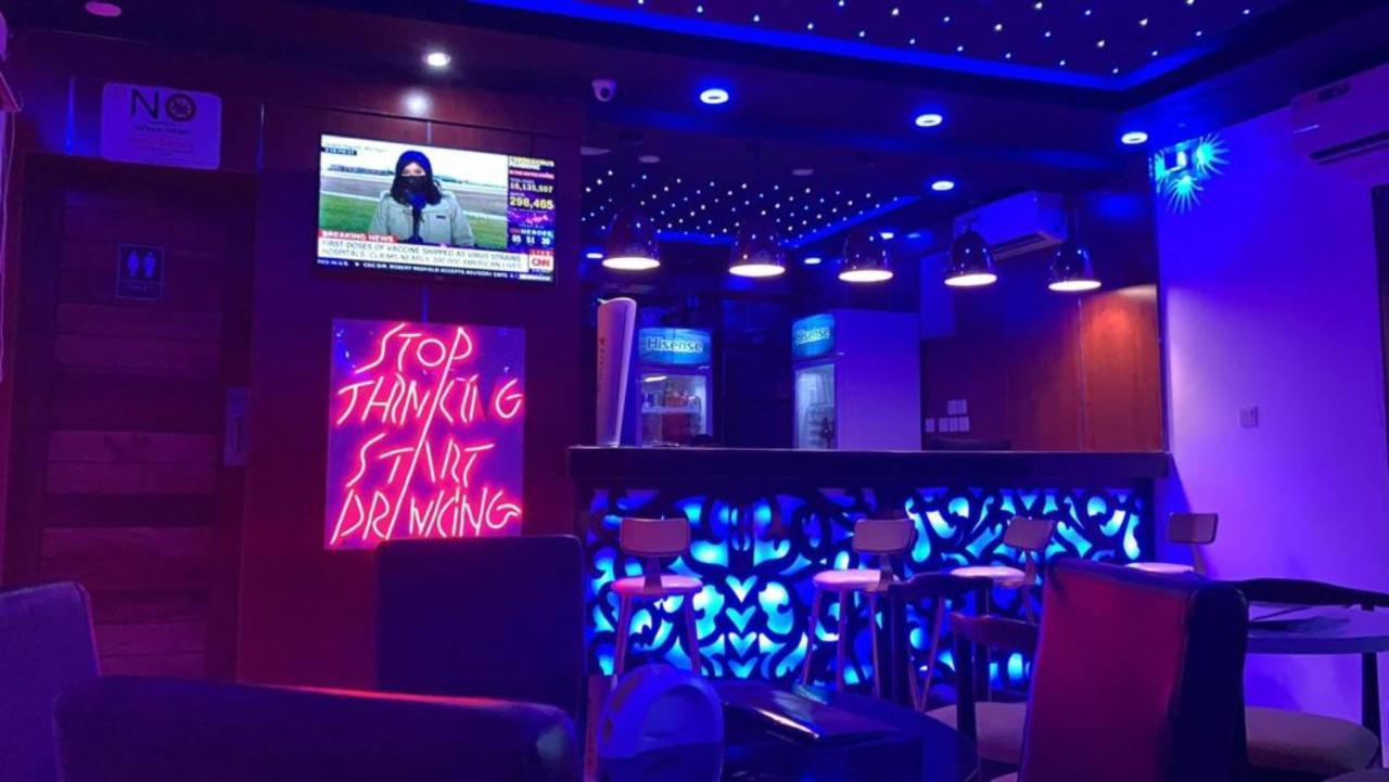 Pasadena Suites Lekki Eksteriør bilde